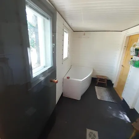 Huone Seesteisessae Mummolassa