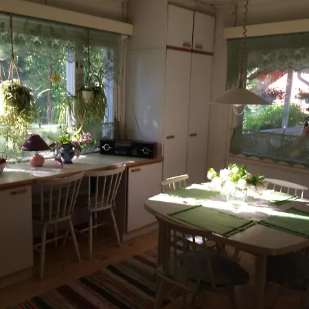 Homestay Huone Seesteisessae Mummolassa Kalajoki