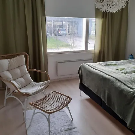 Homestay Huone Seesteisessae Mummolassa *